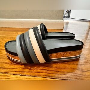 Tory Burch platform sandals size 8, EUC